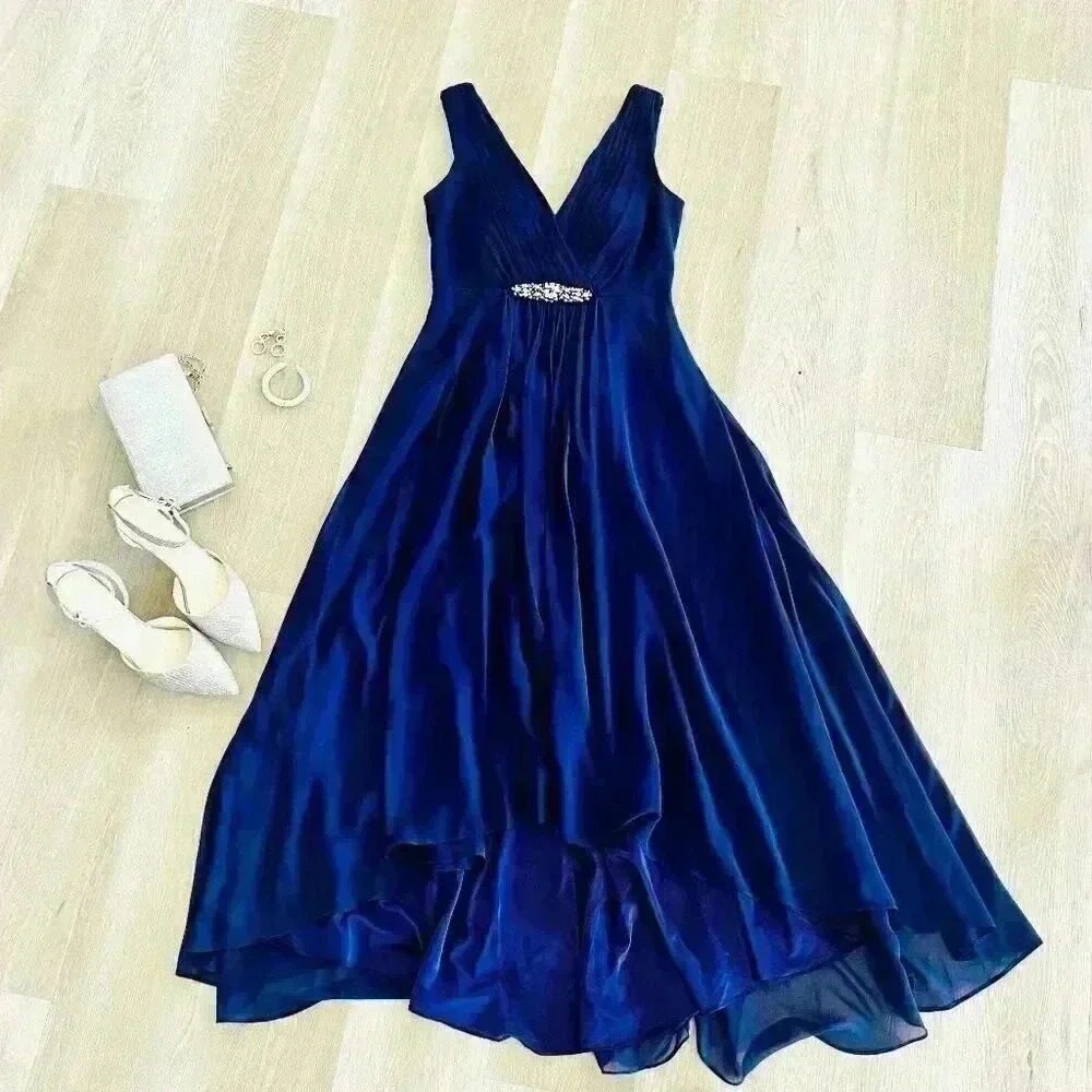 🥳 HOST PICK🎉 Eliza J Embellished Chiffon Dress in Navy Size 6 *Worn Once* - Picture 2 of 8